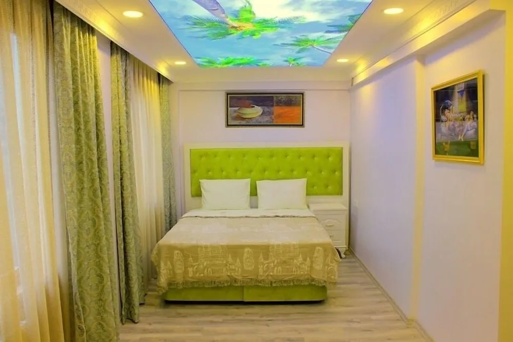 Deluxe Üç Kişilik Oda, Deniz Manzaralı