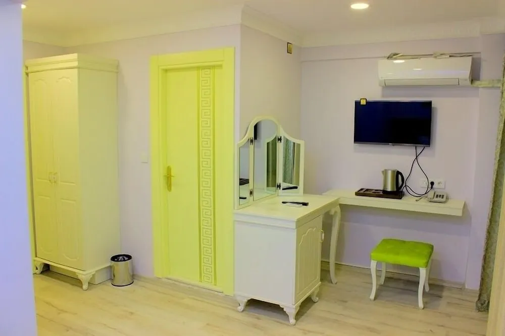 Deluxe Üç Kişilik Oda, Deniz Manzaralı