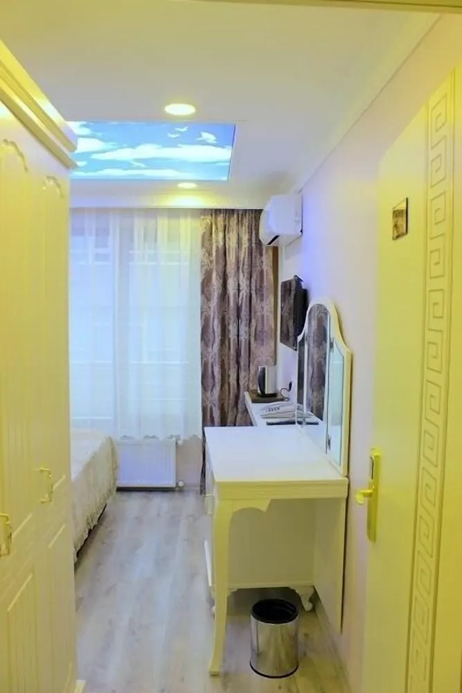 Deluxe Üç Kişilik Oda
