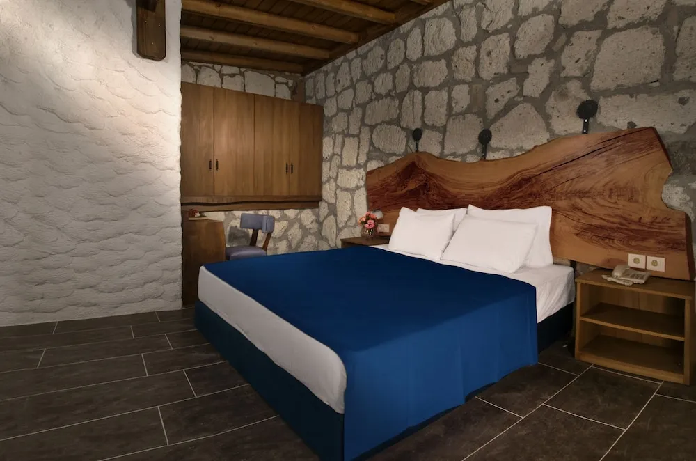 Tek Büyük Yataklı Oda, Havuz Kullanımı