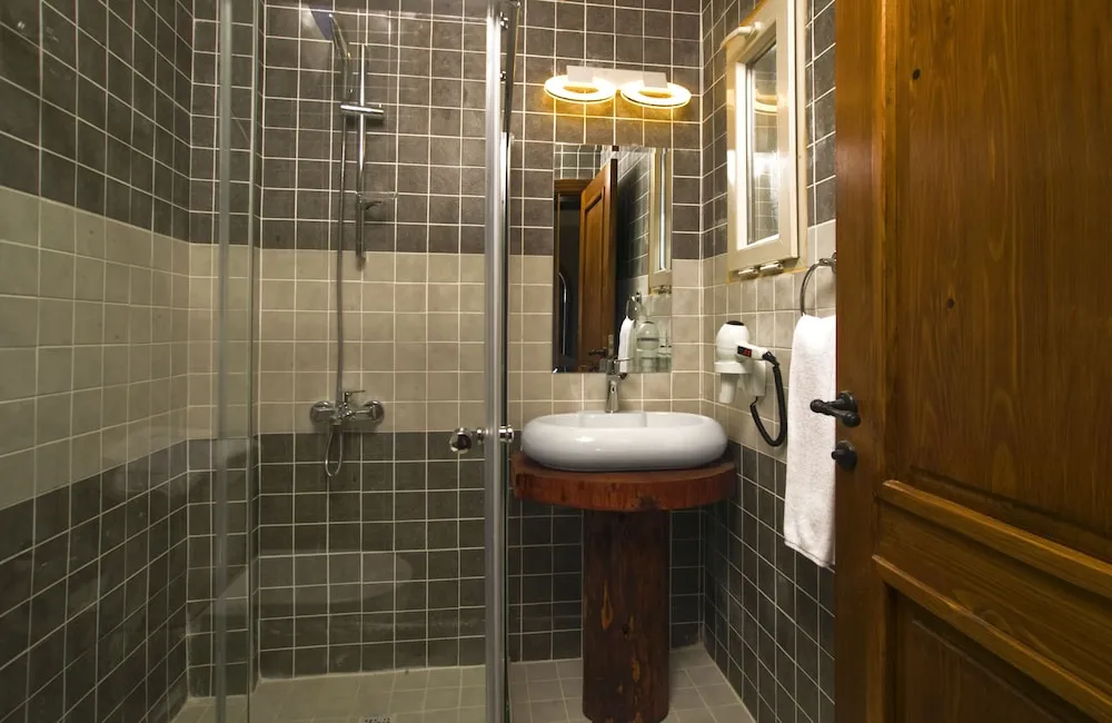 Tek Büyük Yataklı Oda, Havuz Kullanımı