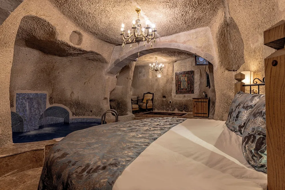 Luxury Tek Büyük Yataklı Oda