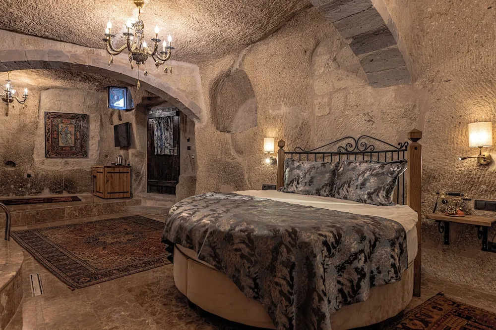 Luxury Tek Büyük Yataklı Oda