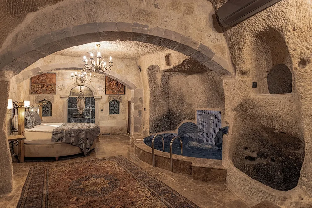 Luxury Tek Büyük Yataklı Oda
