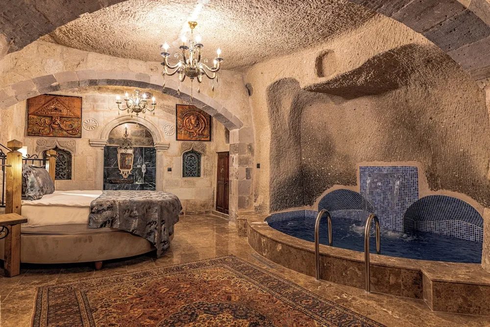 Luxury Tek Büyük Yataklı Oda