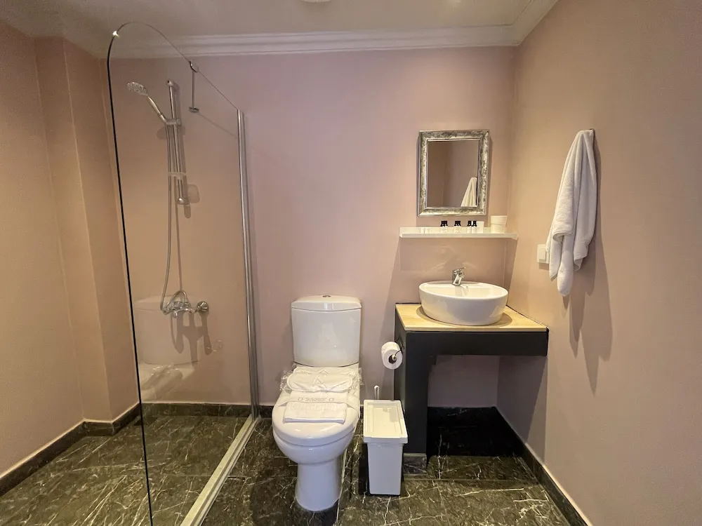 Standard İki Ayrı Yataklı Oda, Kısmi Deniz Manzaralı