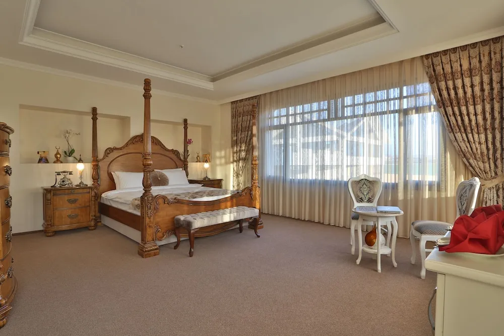Süit, Balkon, Şehir Manzaralı