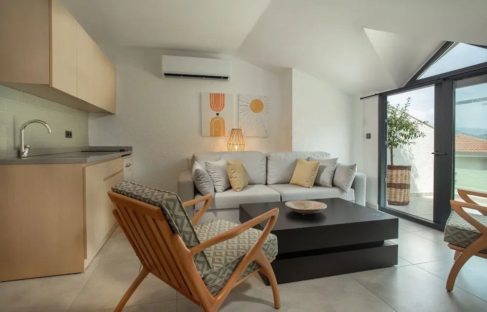 Superior Çatı Katı (Loft), 2 Yatak Odası, Sıcak Su Küveti, Ek Bina
