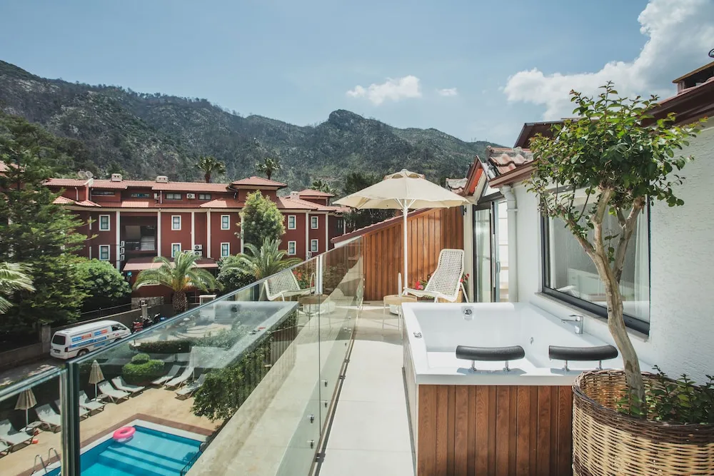 Superior Çatı Katı (Loft), 2 Yatak Odası, Sıcak Su Küveti, Ek Bina