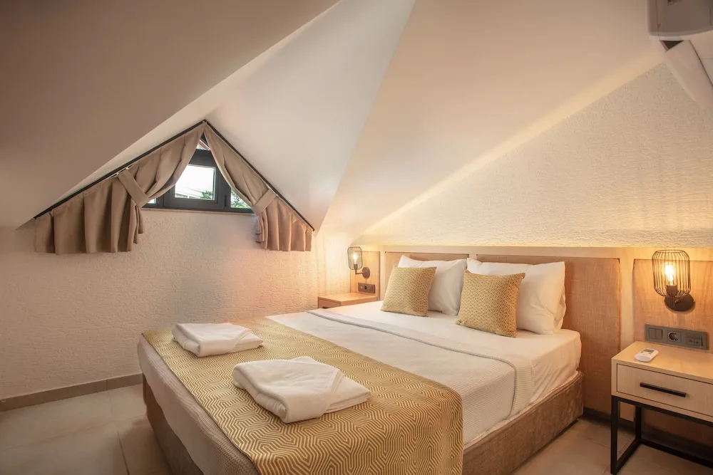 Superior Çatı Katı (Loft), 2 Yatak Odası, Sıcak Su Küveti, Ek Bina