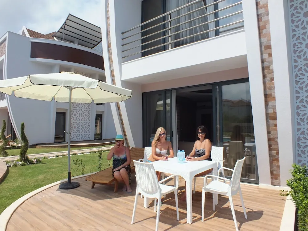 Garden Floor Apartment ,1 Bedroom