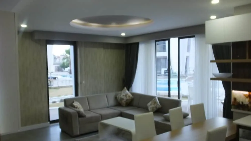 Garden Floor Apartment ,1 Bedroom