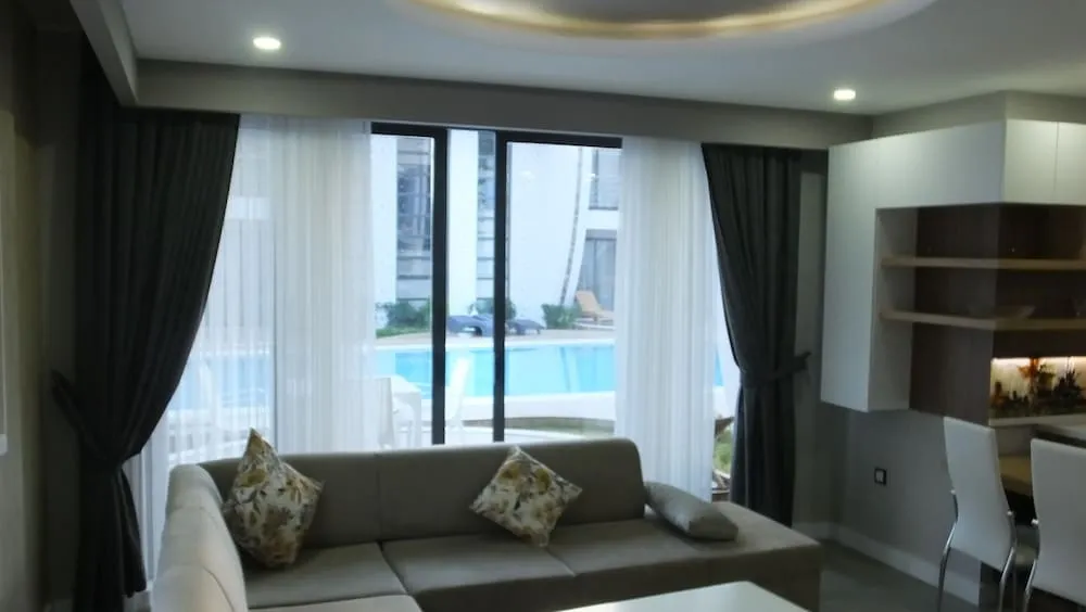 Garden Floor Apartment ,1 Bedroom