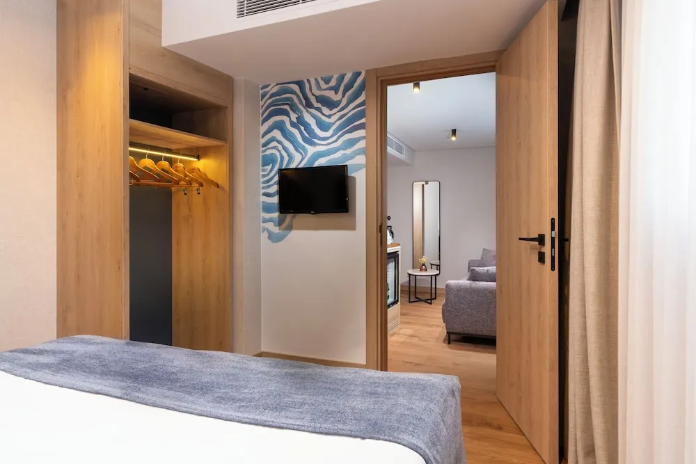 Family Connecting Rooms
