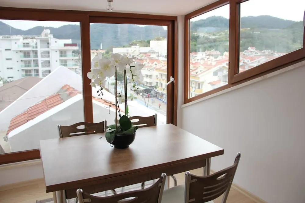 Grand Çatı Katı Süiti (Penthouse)