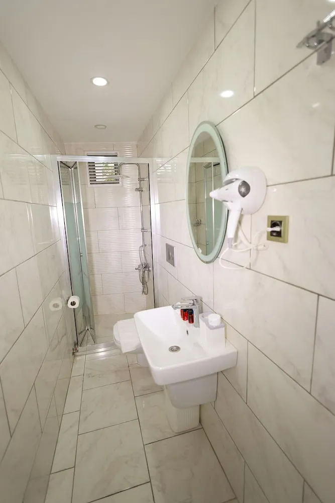 Deluxe Stüdyo Süit