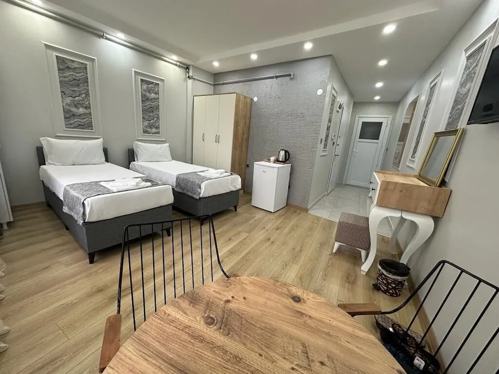 Deluxe Stüdyo Süit