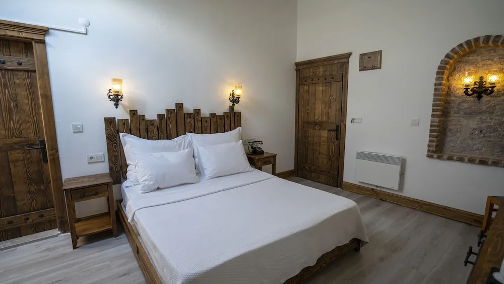 Deluxe Tek Büyük Yataklı Oda