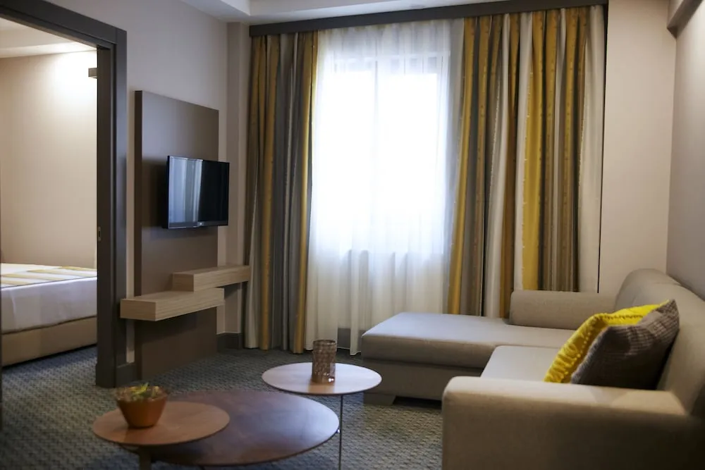 Deluxe Junior Suite
