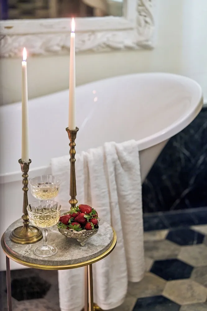 Deluxe Tek Büyük Yataklı Oda, Bahçe Manzaralı