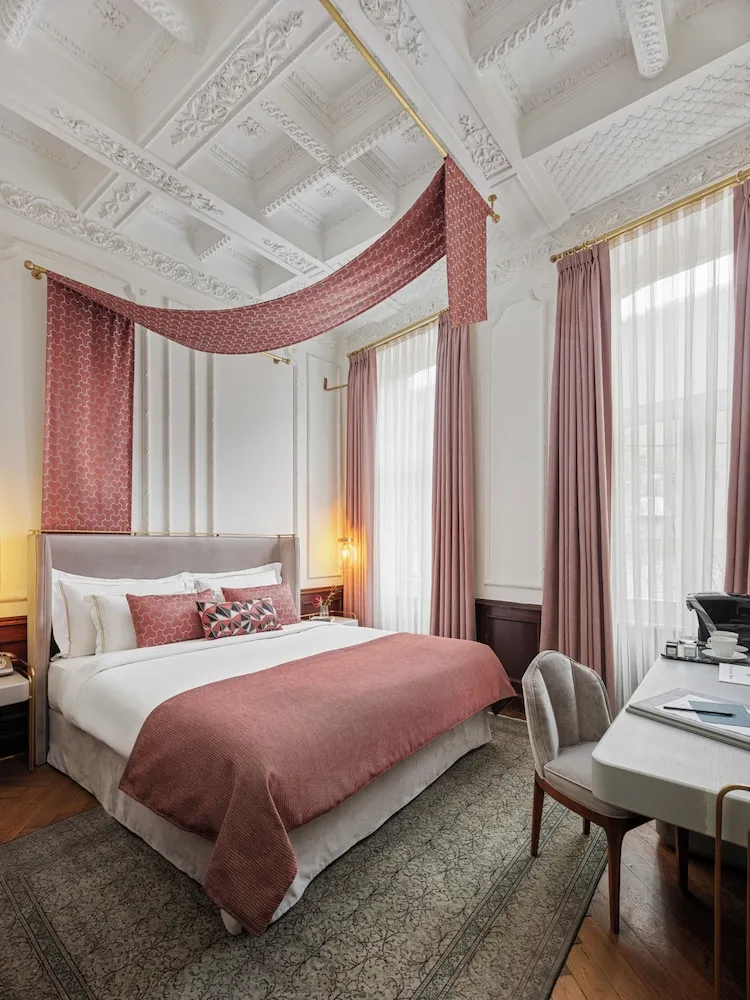 Deluxe Room with Istiklal Avenue View