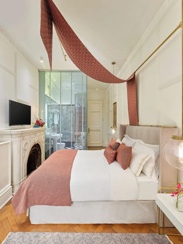 Deluxe Room with Istiklal Avenue View