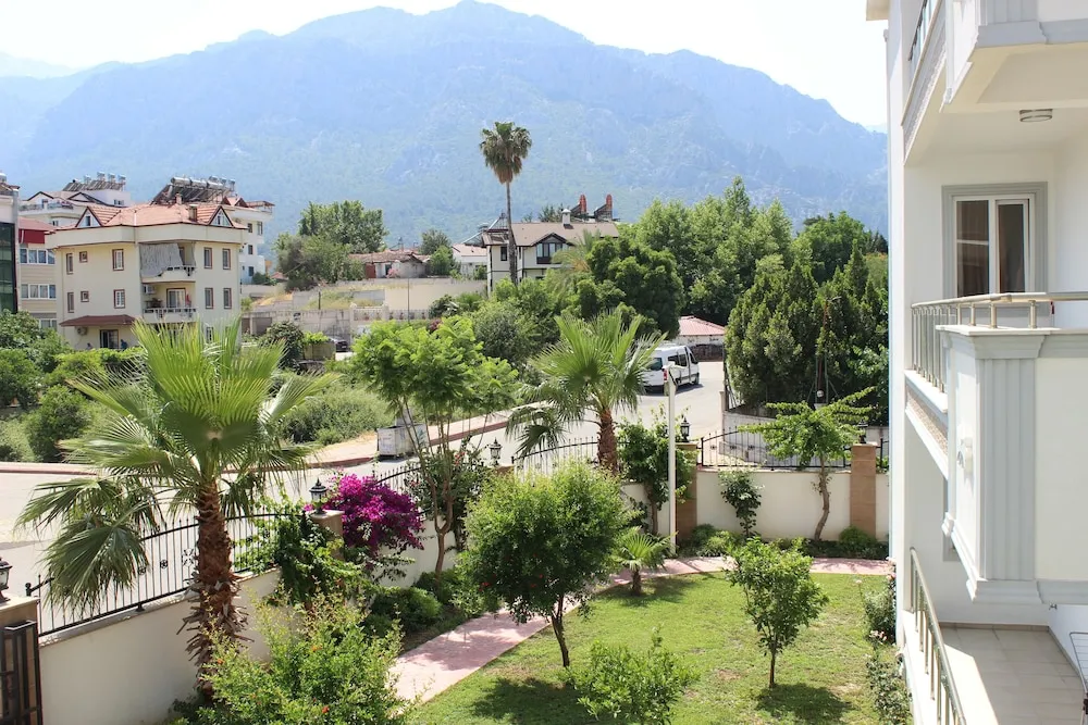 Superior Süit, 1 Yatak Odası, Balkon, Dağ Manzaralı