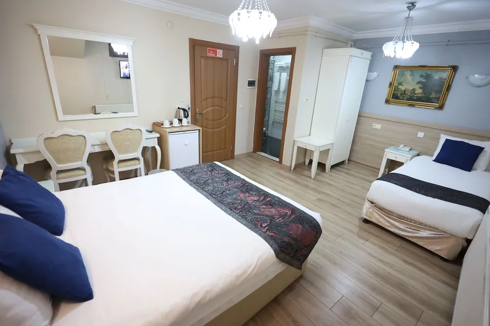 Economy Triple Room Basement Floor