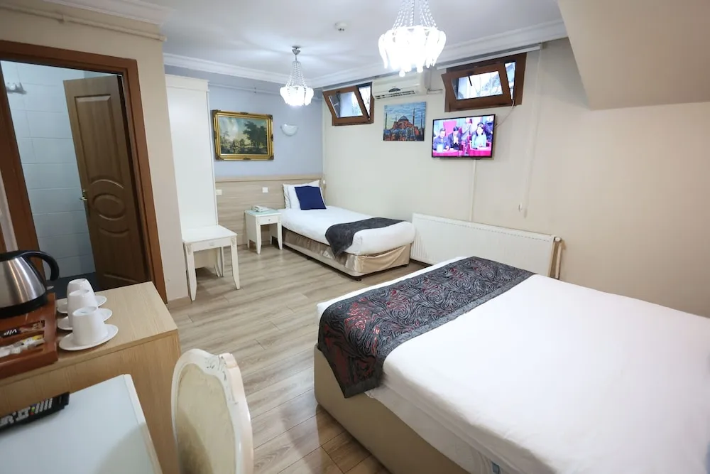 Economy Triple Room Basement Floor