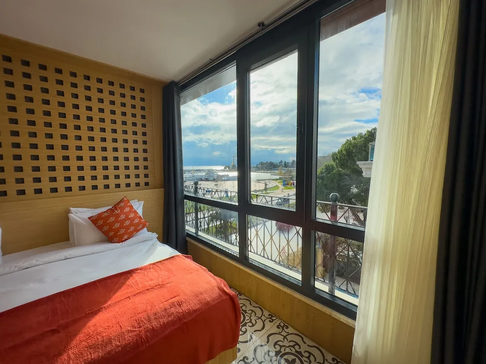 Deluxe Tek Büyük veya İki Ayrı Yataklı Oda