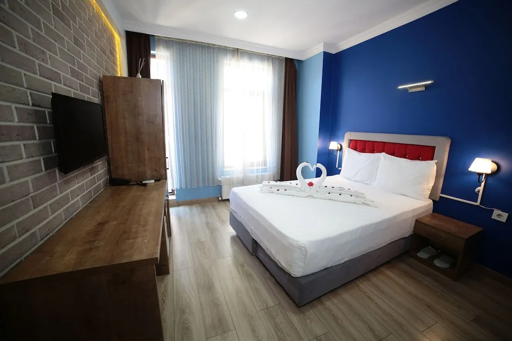 Tek Büyük Yataklı Oda, Balkon