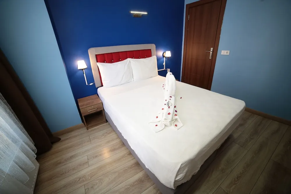 Tek Büyük Yataklı Oda, Balkon