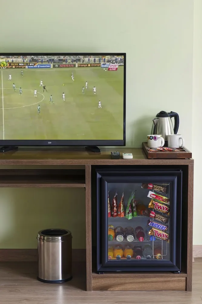 Deluxe Tek Büyük Yataklı Oda, Balkon, Şehir Manzaralı