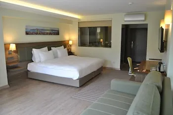 Numi Hotel