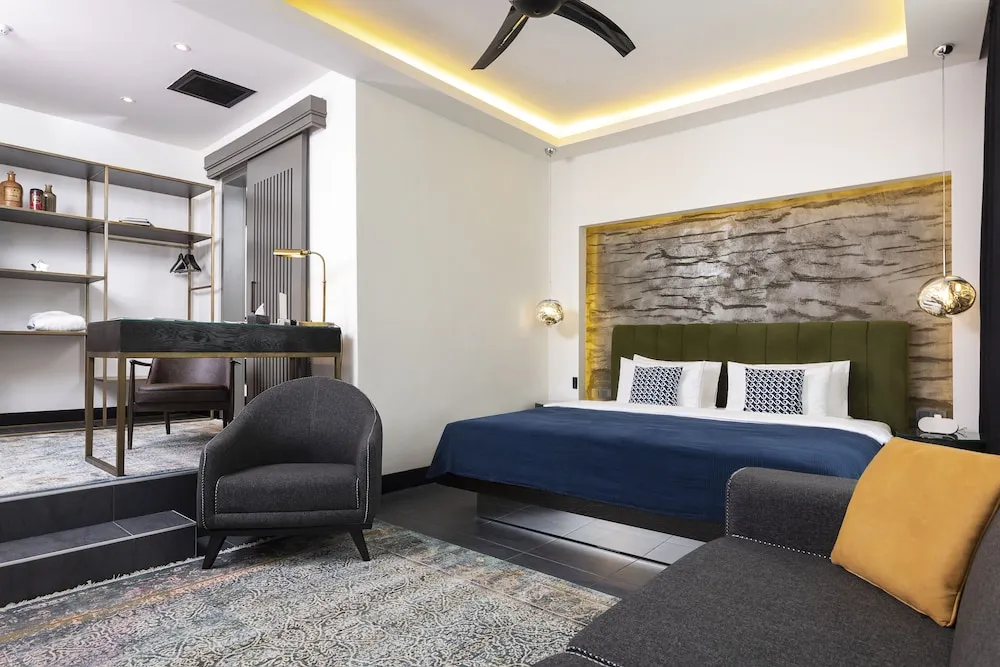 Junior Stüdyo Süit, 1 En Büyük (King) Boy Yatak, Balkon, Şehir Manzaralı