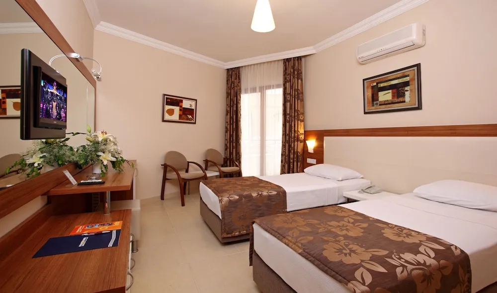 Standard Tek Büyük veya İki Ayrı Yataklı Oda (Annex Room)