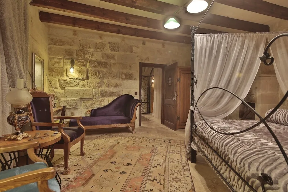 Royal Süit, 1 En Büyük (King) Boy Yatak, Tepe Manzaralı