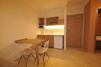 Isla Apartments