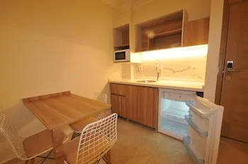 Isla Apartments