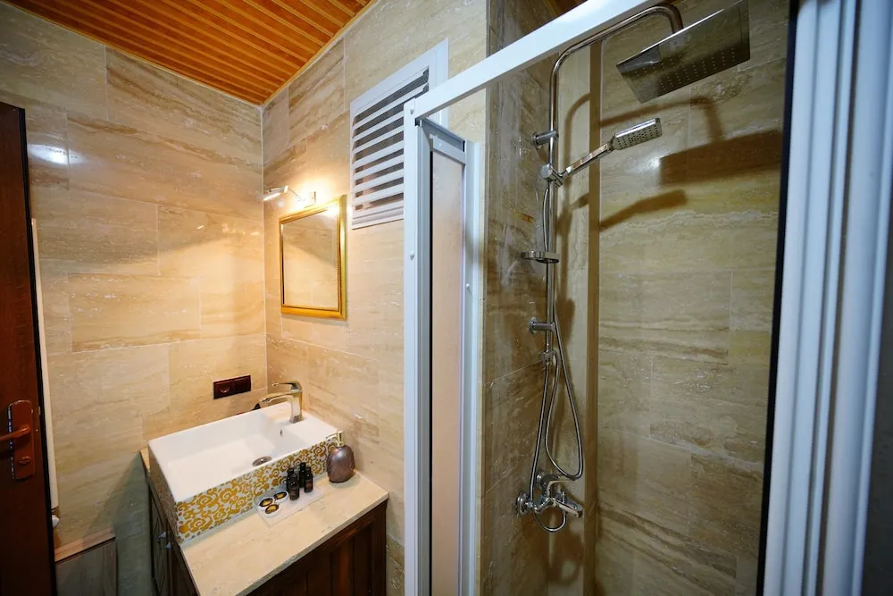 Deluxe Süit, 1 En Büyük (King) Boy Yatak