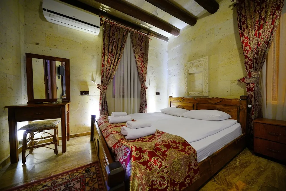 Family Dört Kişilik Oda, 1 Yatak Odası, Avlu Manzaralı