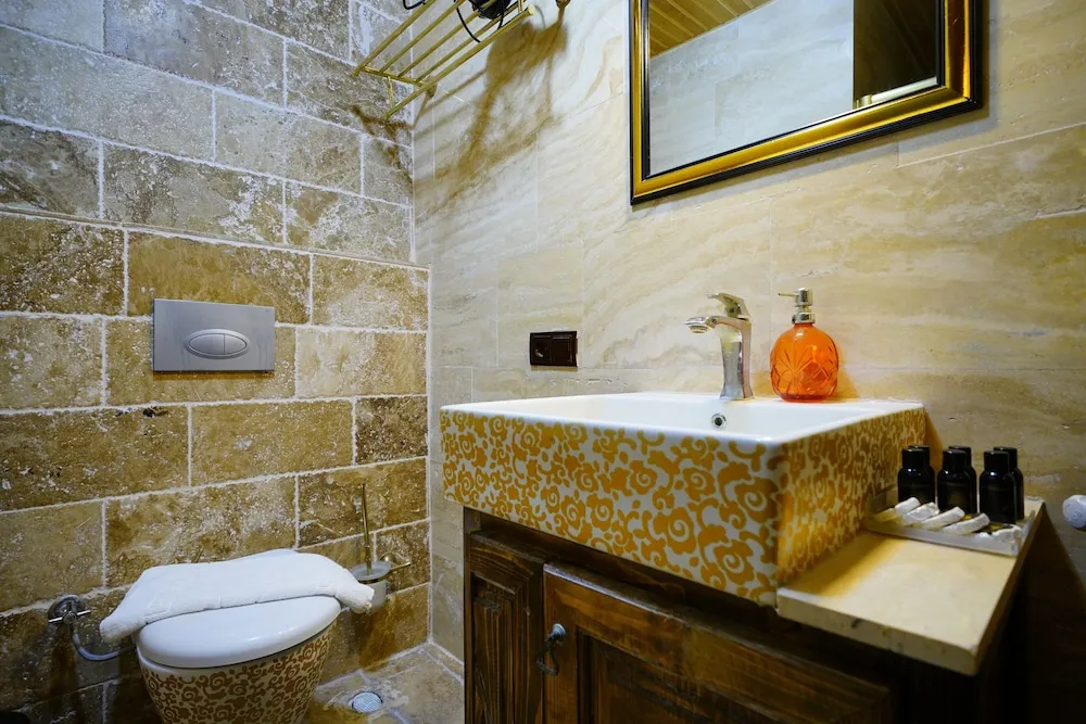 Family Dört Kişilik Oda, 1 Yatak Odası, Avlu Manzaralı