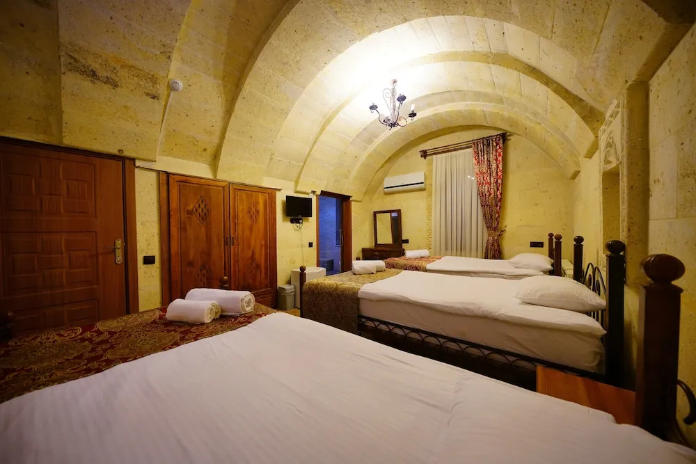 Deluxe Üç Kişilik Oda