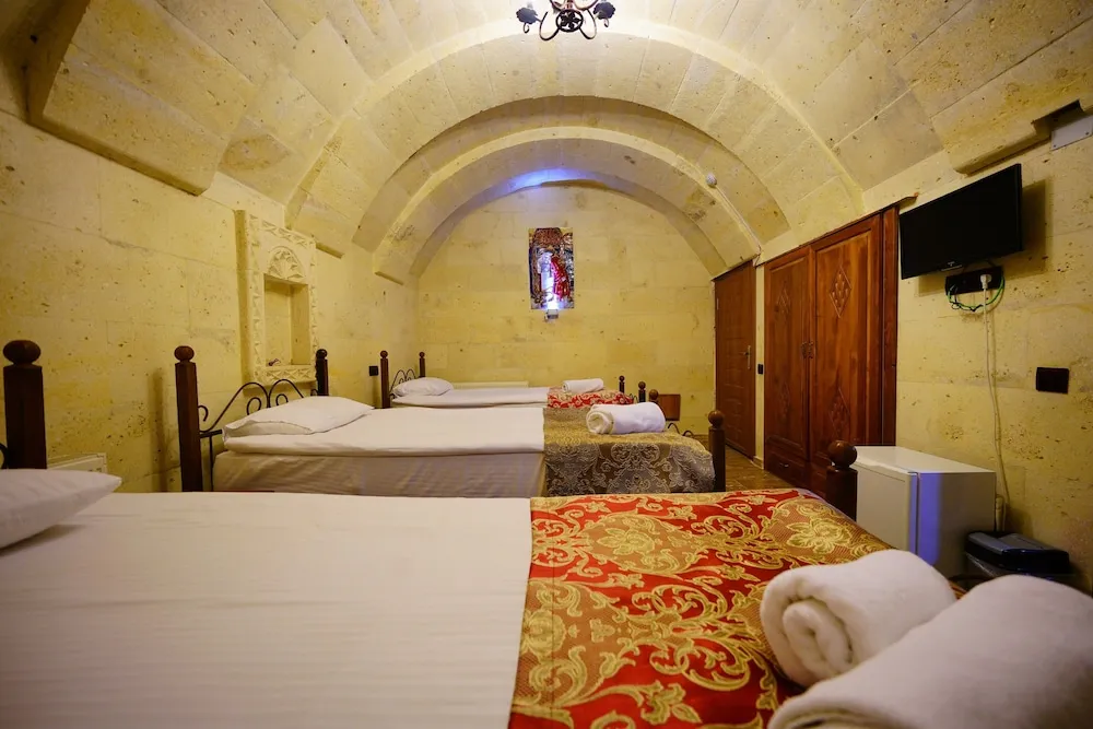 Deluxe Üç Kişilik Oda
