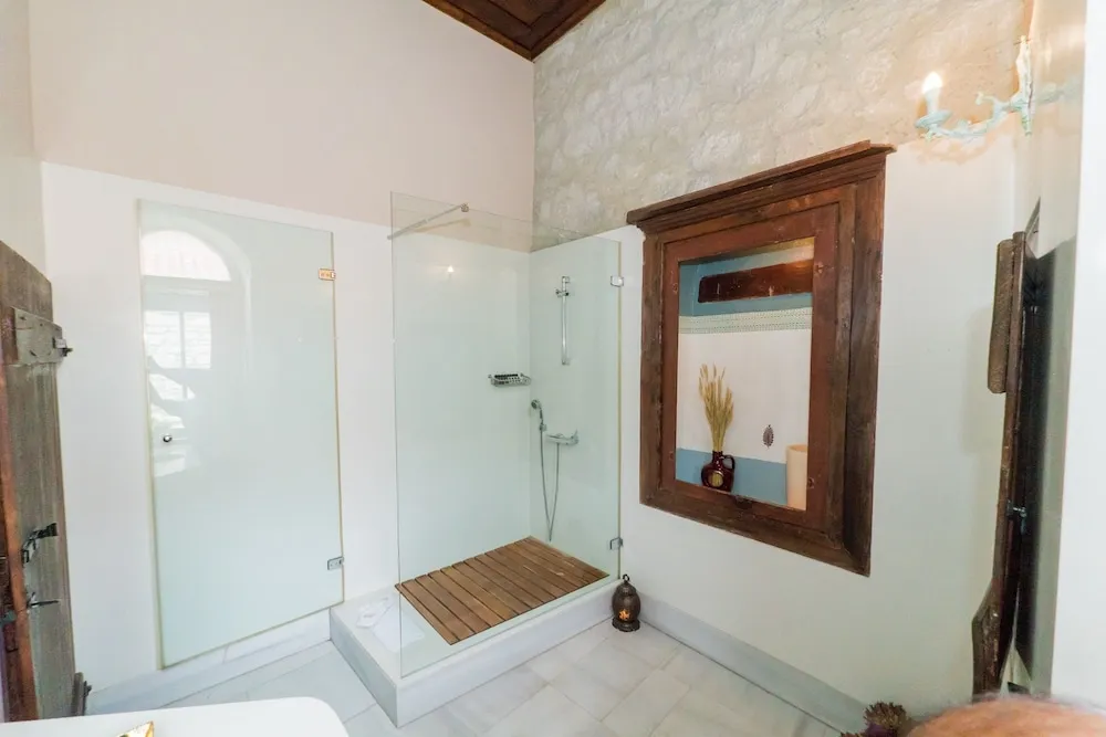 Luxury Oda, Balkon