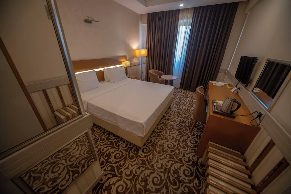 Comfort Tek Büyük Yataklı Oda