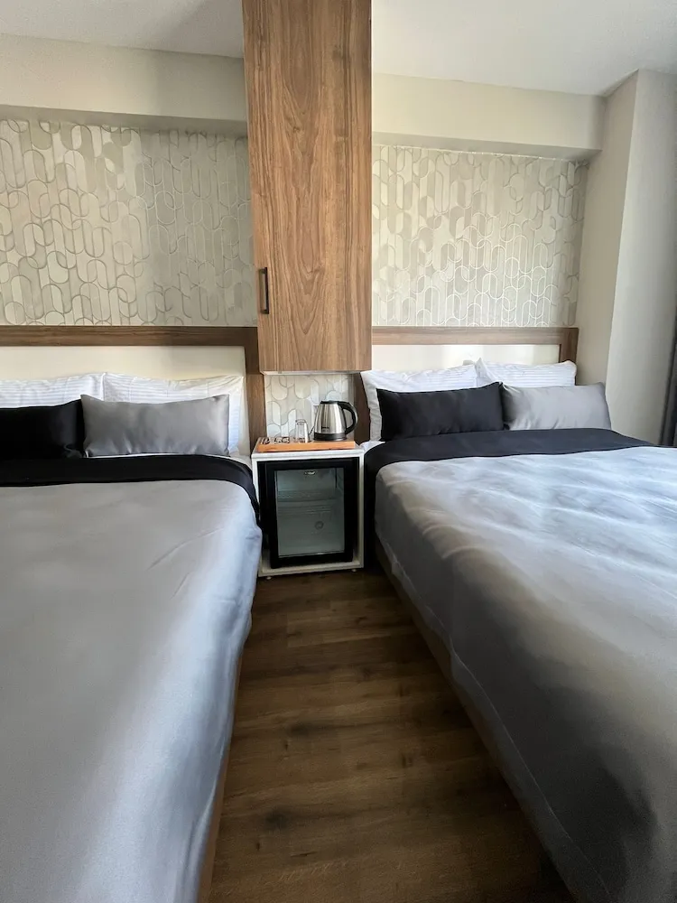 Deluxe Dört Kişilik Oda