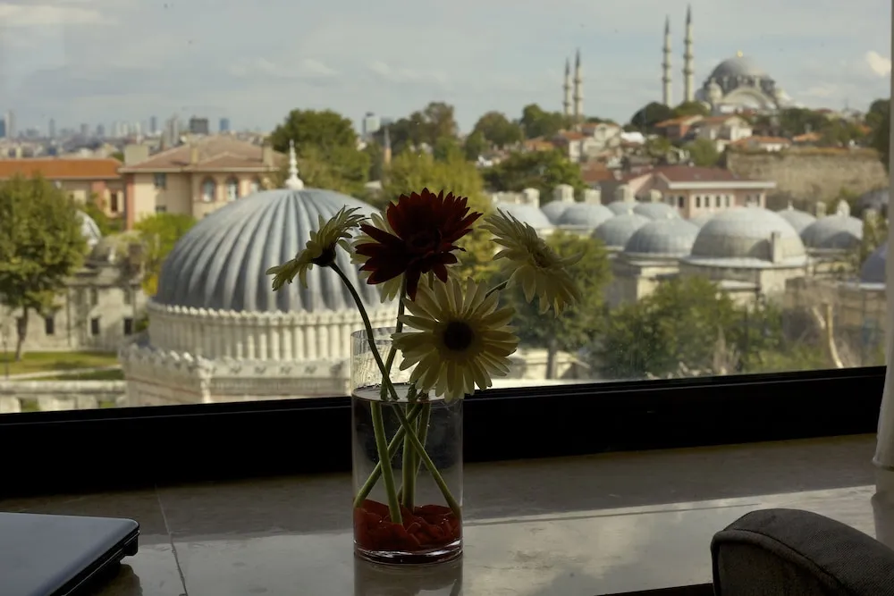 Standard Tek Büyük veya İki Ayrı Yataklı Oda