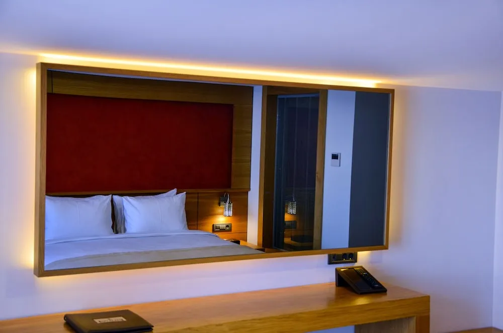 Deluxe Tek Büyük Yataklı Oda, Şehir Manzaralı
