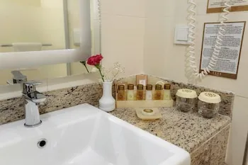 Akka Alinda Hotel